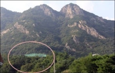 20여년 동안 모텔만... 계룡산이 아프다