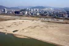 공산성 배부름·성곽 뒤틀림 추가 발견... 붕괴 조짐