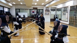 지하철 손잡이가 검도로 보일 정도로 미쳤었죠