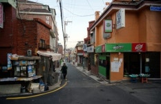 30년 만에 찾은 고향, 마법은 일어나지 않았다