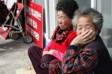 송전탑 반대 봉두마을, 한전 고위 직원 찾았지만...