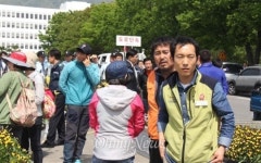 경남도청 앞 진주의료원 재개원 투쟁은 계속