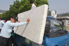 경남도청 앞 진주의료원 재개원 투쟁은 계속