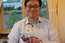 귀뚜라미, 맛도 좋고 돈도 벌게 해주네