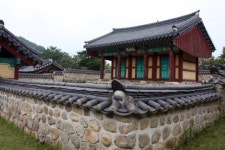 조국을 배신한 기회주의자도 예술가라면 위대?
