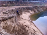 무너져 내리는 낙동강... 이러다 사람 죽는다