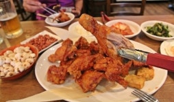 평양에 있는 치킨집, 한시도 잊은 적 없어요