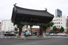 죽어가는 대구약령시, 살릴 방법은?