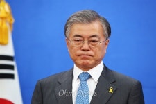 48%에 빠진 문재인, 남은 기회는 단 한 번