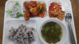 4000원 점심에 900원 커피... 천국이구나