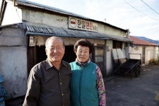 연탄 배달 40년, 재미있어 팔순돼서도 하네요