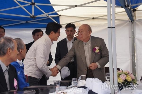 ?src=http%3A%2F%2Fimgnews.naver.net%2Fimage%2F047%2F2015%2F10%2F11%2FIE001880044_STD_99_20151011173605.jpg&amp;type=sc960_832