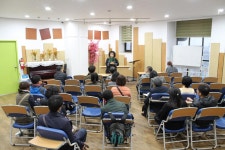 커플들아, 이 교회 꼭대기 올라가봤어?