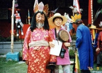 춤 배우려고 계모임까지 따라다녔어요