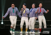 국가대표 자처한 코미디 그룹, 호주의 스타가 되다