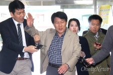 주민소환 허위서명 관련 경남도청 전직 공무원 조사