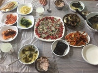 낙지와 한우를 칼로 탕탕탕, 여름철 최고의 별미
