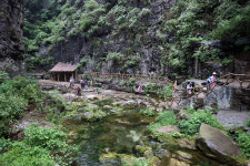 현지인들도 인정한 간뎅이 부은 여행, 아찔하네