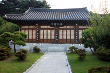 벼슬길 거절하고, 외적 침입에 몸바친 선비