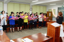 남진 창법으로 부르면 안 돼요