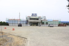 흐드러지던 벚꽃의 명소, 하동역도 안녕