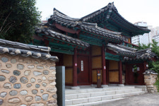 일제가 헐어버리려한 사당, 거짓말로 지켜내다