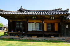 영감댁 굴뚝, 좀 민망해 보이긴 해도...