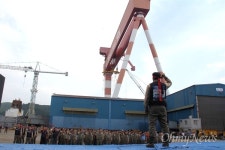 STX조선 232명 권고사직, 노조 파업으로 맞서