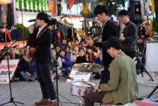 박정희 37주기, 부산에선 박근혜 하야 외침 터져나와