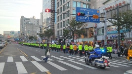 [현장] 부평역 대로에 울려 퍼진 박근혜 퇴진!