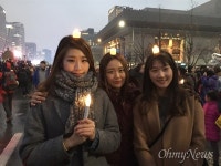 효자동 주민센터 앞... 경찰, 해산 작전 돌입