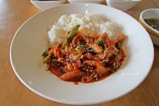 이렇듯 진실된 맛이라니...미소가 번지는 낙지비빔밥