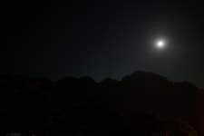 남편 반대를 무릅쓰고 만원을 주웠다