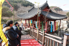용왕님, 올 한 해도 평안하기를 비나이다