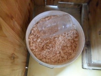 냄새 나지 않는 생태화장실, 이렇게 만든다