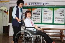 "벌금 1억 내지, 장애인 고용하지 않는 한국사회" 대표 이미지
