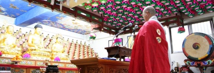 성공회대서 강의한 스님 대중에겐 위협보다 위로