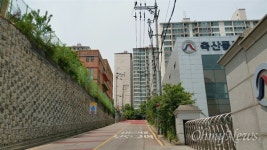 초등학교와 10ｍ 떨어진 곳에 고층 아파트 안돼 