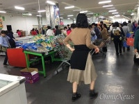 내가 본 평양 마트, 이렇게 장을 보더군요