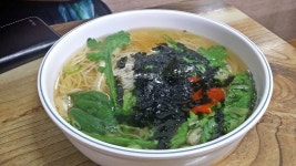 착한 가격에 맛도 일품, 여수 거북공원 김밥과 잔치국수