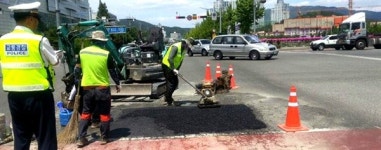 창원 용원교차로 주변, 폭 1.5m 도로침하 발생