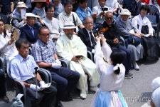 [오마이포토] 길 위에 열린 미선-효순 15주기 추모식