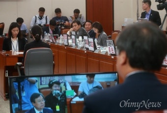 자유한국당 '도종환' 별렀나, 색깔론 집중 공격