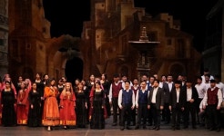 짧지만 강렬한 사실주의 오페라, 그 매력적인 밤