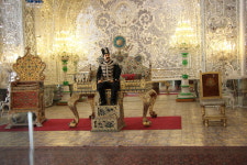 페르시아 건축에 원색을 많이 사용한 이유