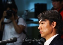 홍명보 전 감독, 자택 인근에서 법인카드로 1,400만원 사용