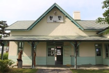 수탈의 역사를 품고 있는 군산의 근대 건축물