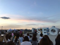 한여름밤의 꿈만 같았던 낭만 버스킹, 역시 커피소년