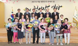 40년 전 아들 편지 읽고 싶어... 싸움하듯 글 배웠다