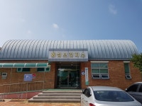 낮에는 한의사, 밤에는 선생님... 마을에 내려온 천사